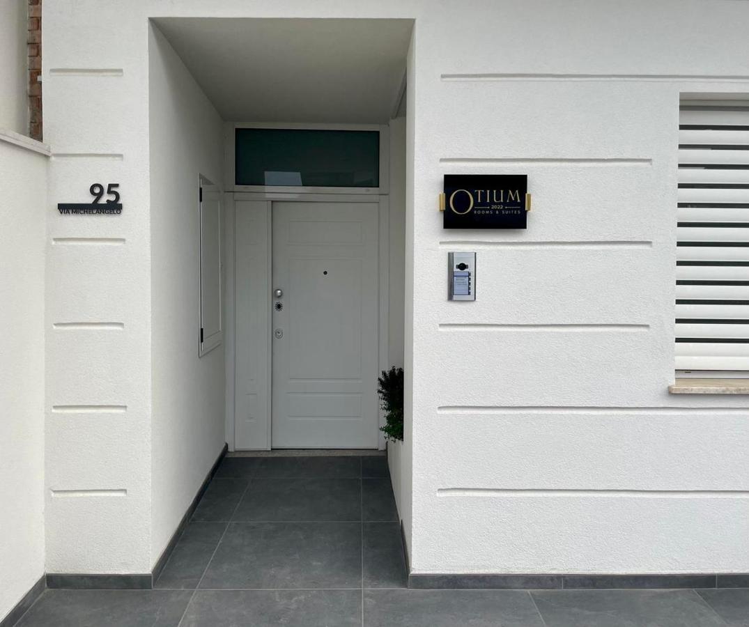 Otium Rooms / Camere E Appartamenti Morrovalle Bagian luar foto