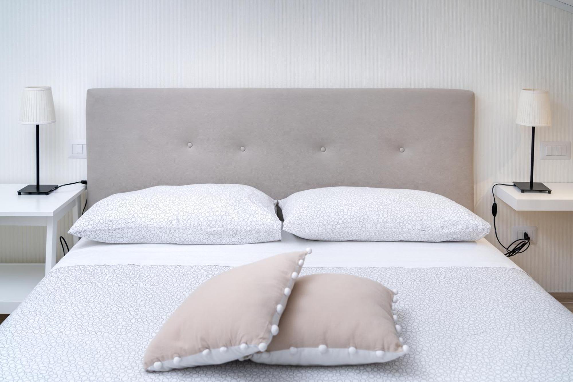 Otium Rooms / Camere E Appartamenti Morrovalle Bagian luar foto