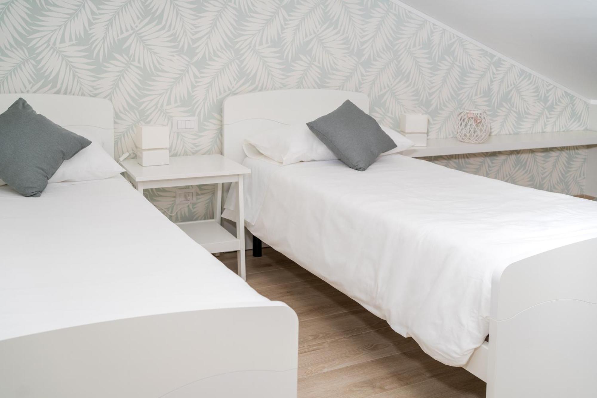 Otium Rooms / Camere E Appartamenti Morrovalle Bagian luar foto